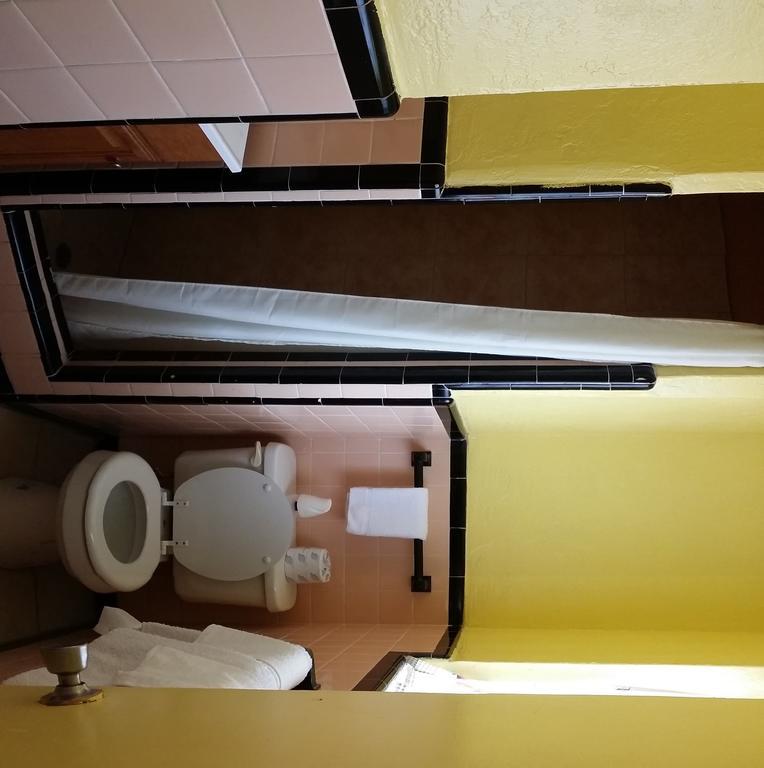 Twi Light Motel Holly Hill Zewnętrze zdjęcie