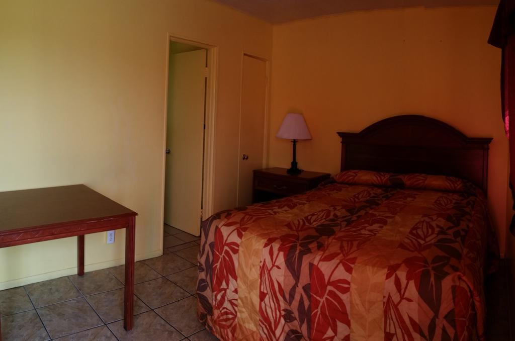 Twi Light Motel Holly Hill Zewnętrze zdjęcie