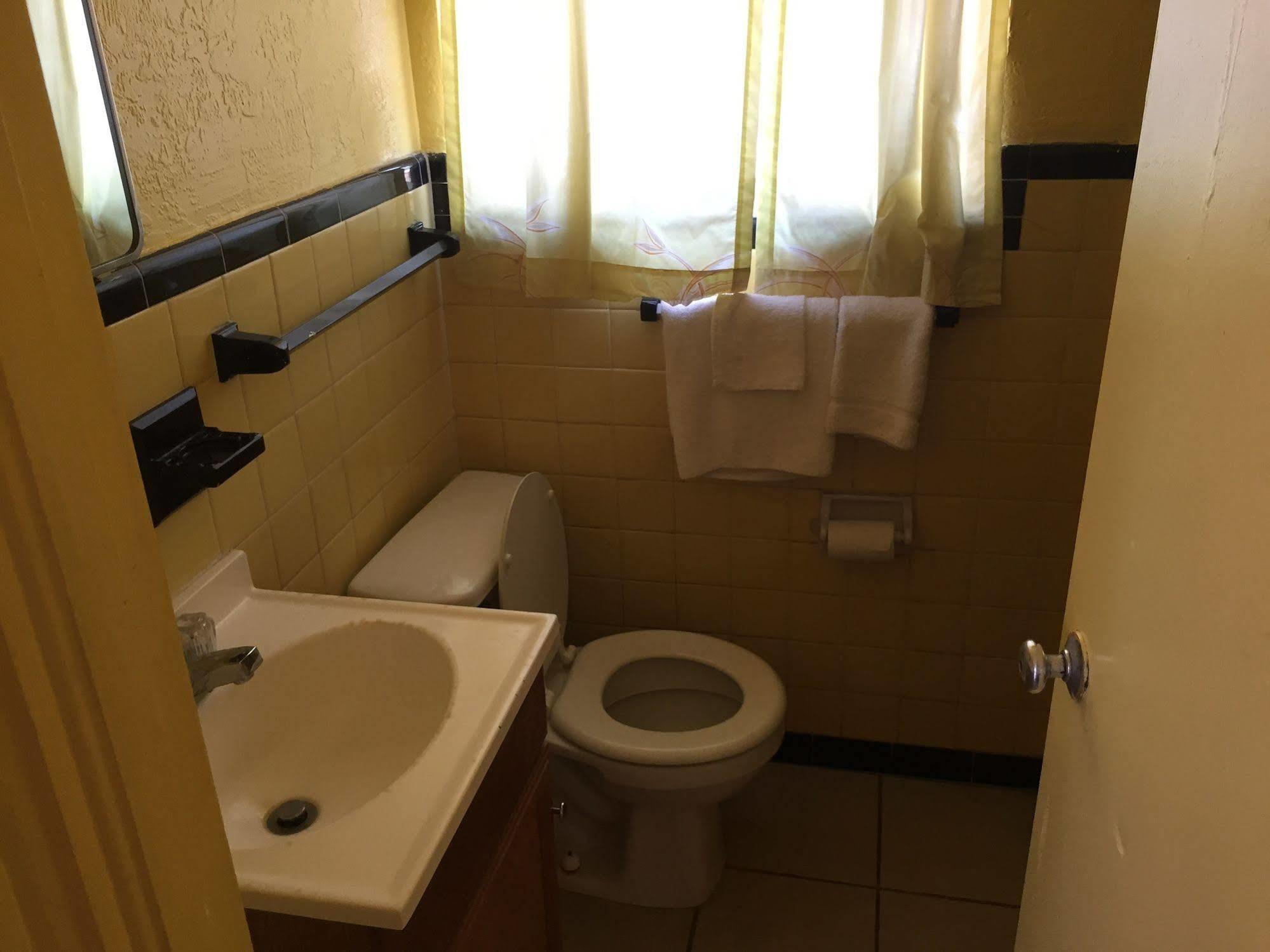 Twi Light Motel Holly Hill Zewnętrze zdjęcie